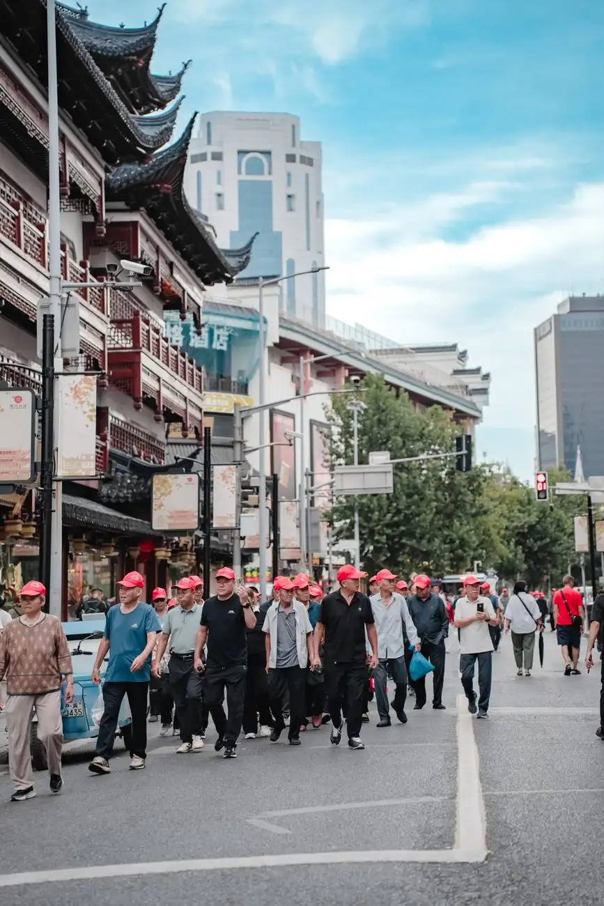 2025年健康产业技术研发趋势：从精准营养到智能健康管理